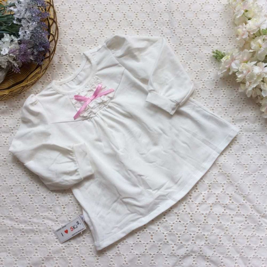 Áo thun cotton ren cổ nơ-